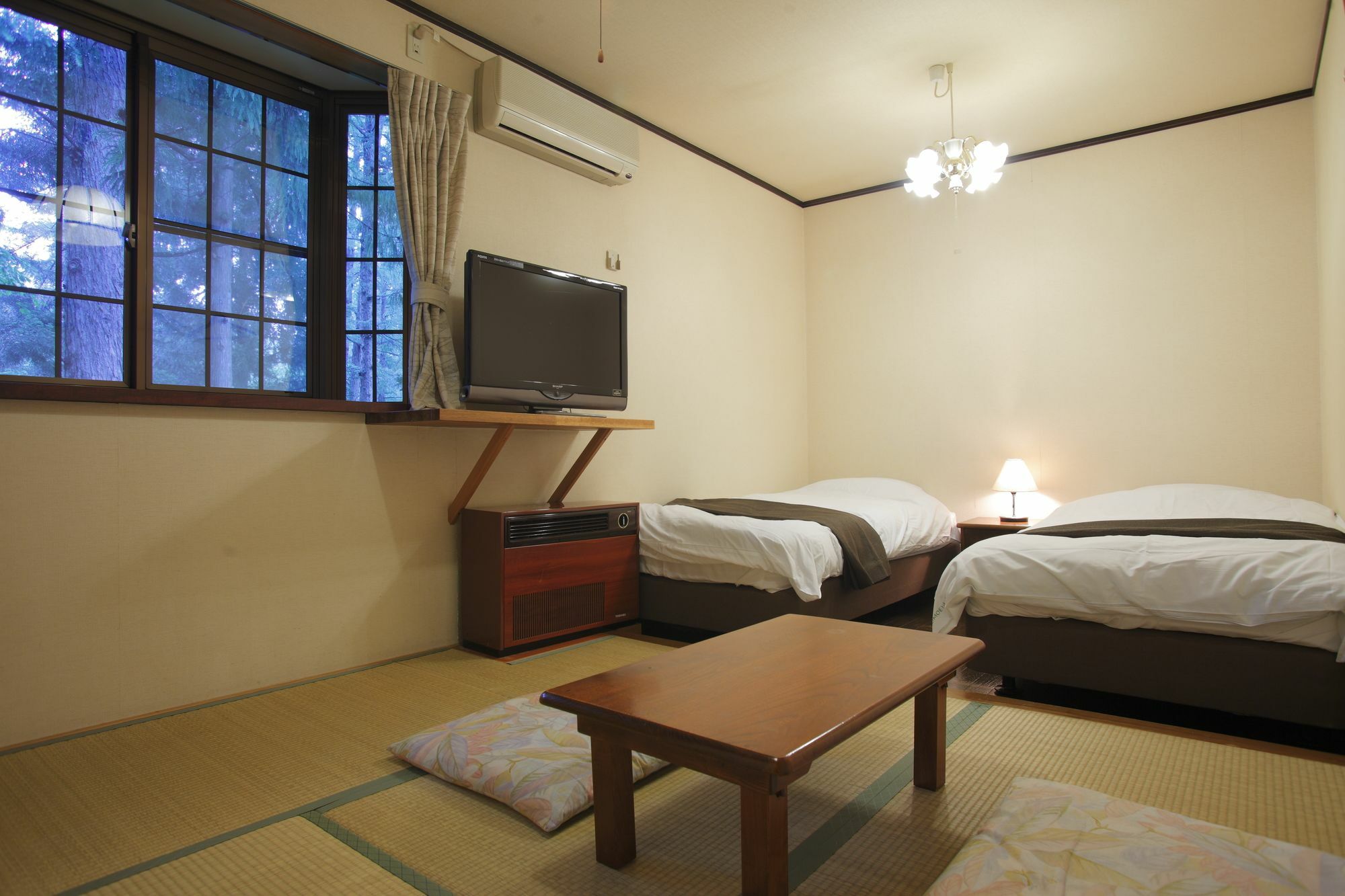 Hakubagoryu Pension&Logcottage Arumu Exterior foto